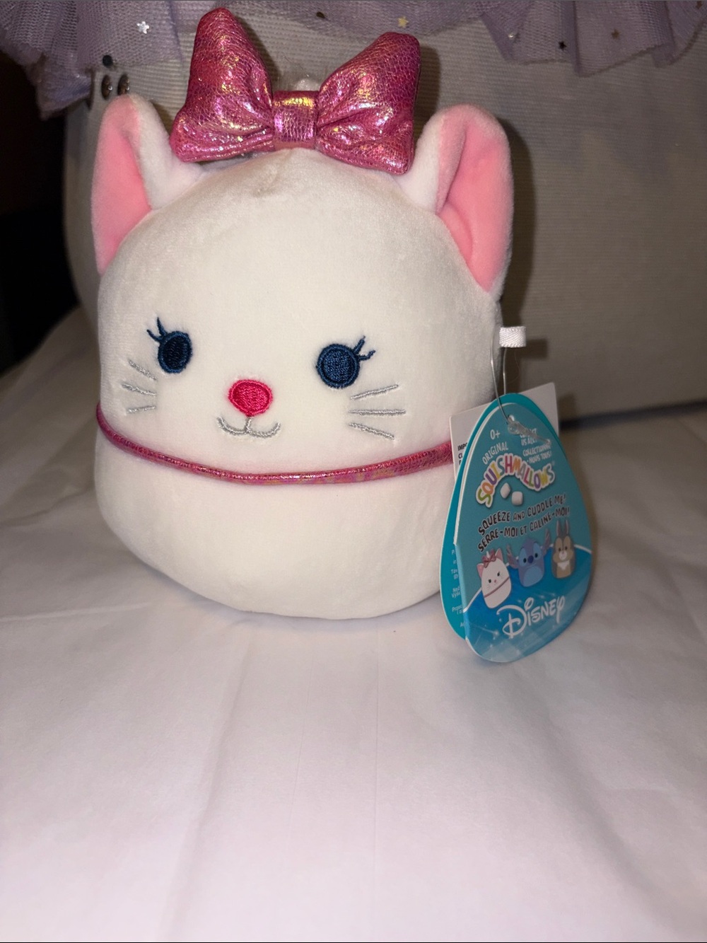 Disney Marie Aristocats Squishmallow 5” NWT Shiny Bow - Picture 1 of 2